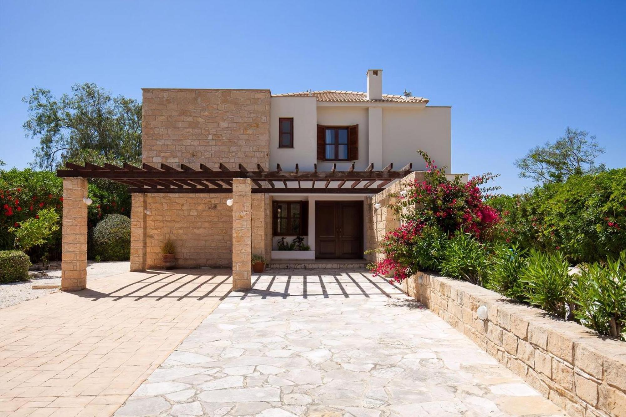 Aphrodite Hills Superior Superior 0065 Air Conditioning 2 Bedrooms Villa *