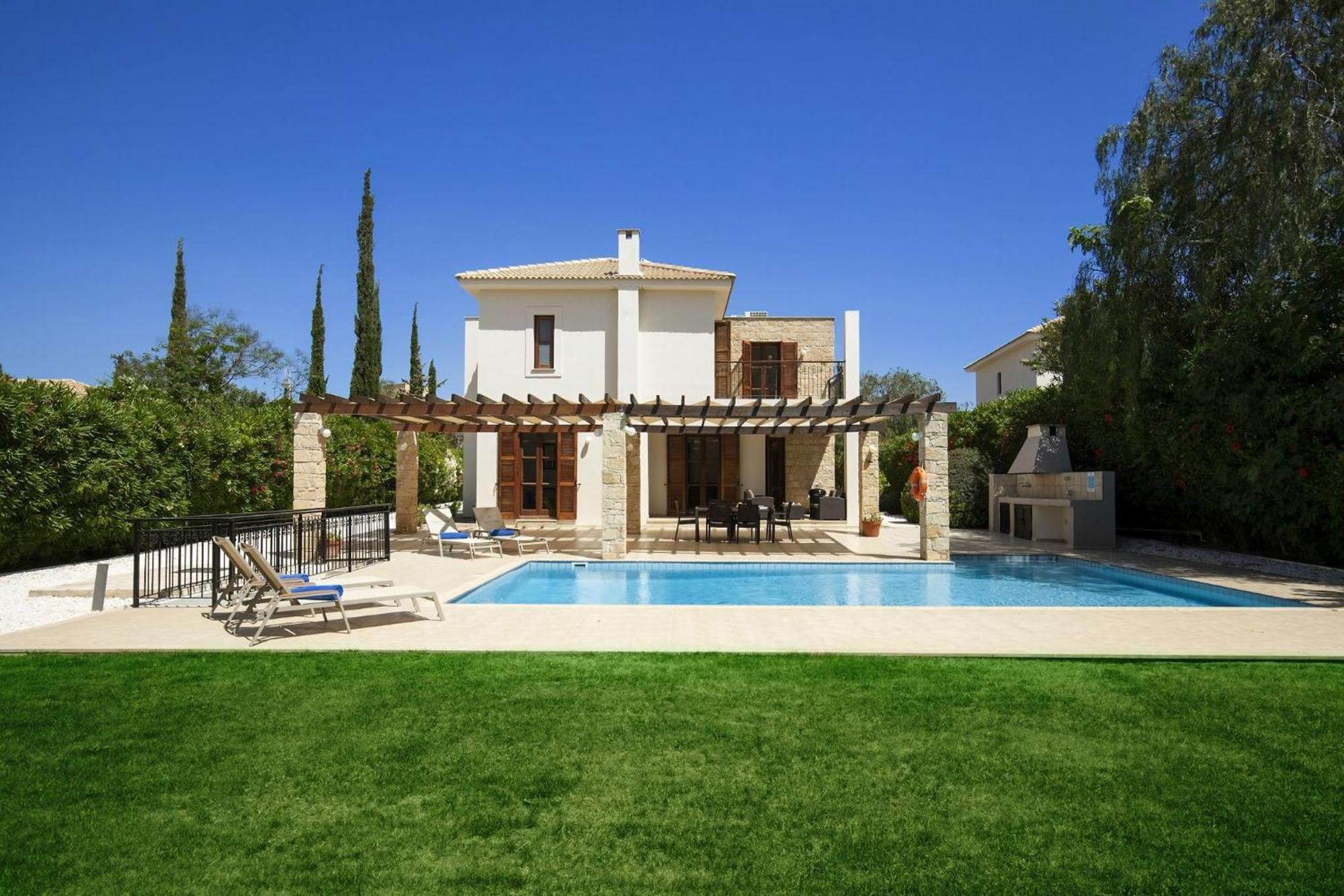 Villa Aphrodite Hills Superior Superior 0065 Air Conditioning 2 Bedrooms *